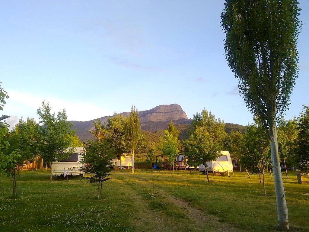 Camping Ain Хака Екстериор снимка